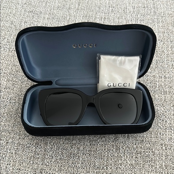 Gucci Black Gray Gradient Cat Eye Sunglasses - Picture 1 of 7